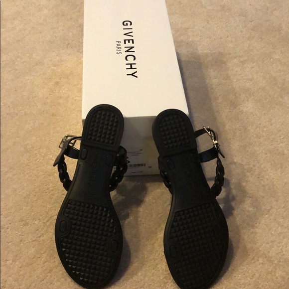 Givenchy Shoes - WOMEN: Givenchy sandal